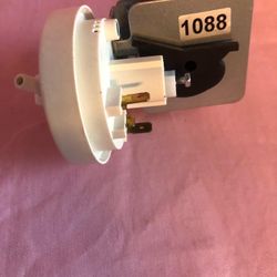 GE Washer Water Level Pressure Switch  Part# WH12X10093