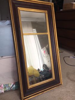 Beautiful glided mirror