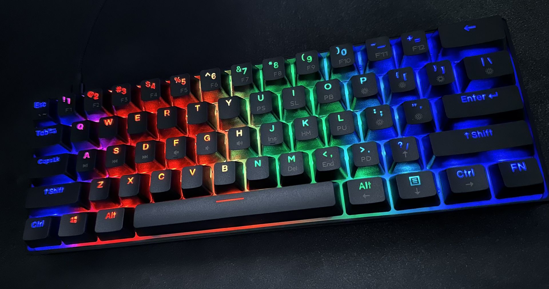 Mechanical RGB Gaming Keyboard - Hotswappable Red Switches