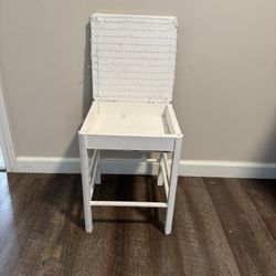 Small Chair 