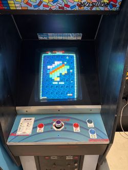 Arkanoid Romstar vintage arcade machine