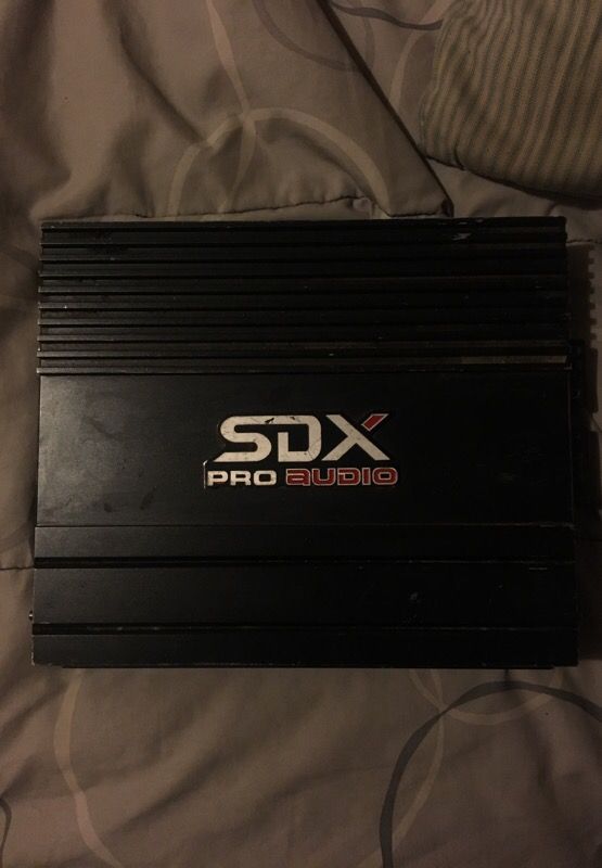SDX pro Audio 1000 watt 2 channel amp