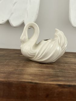 Vintage Small Ceramic Swan Bud Vase Trinket