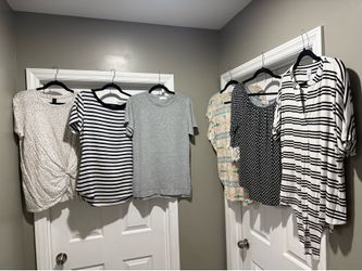 Women’s Short Sleeve Tops - Size Medium