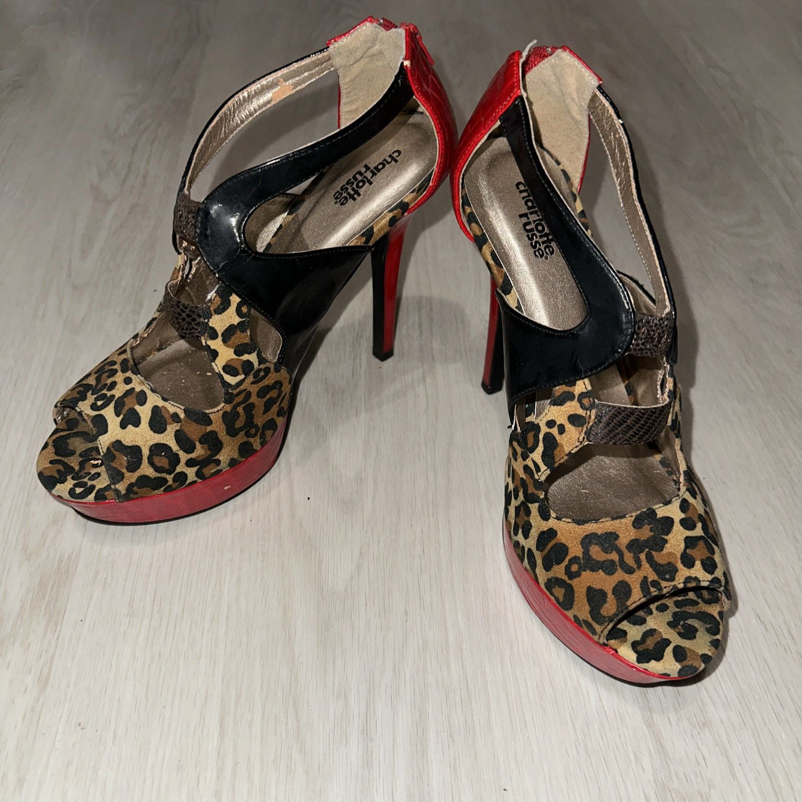 Charlotte Russe Vintage Cheetah Print And Red Black Heels Size 8