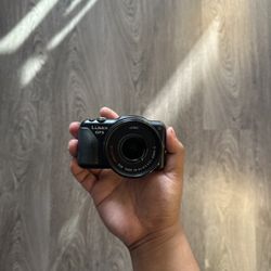 Vintage Panasonic Lumix GF5 Mirrorless Camera with 14–42mm Lens