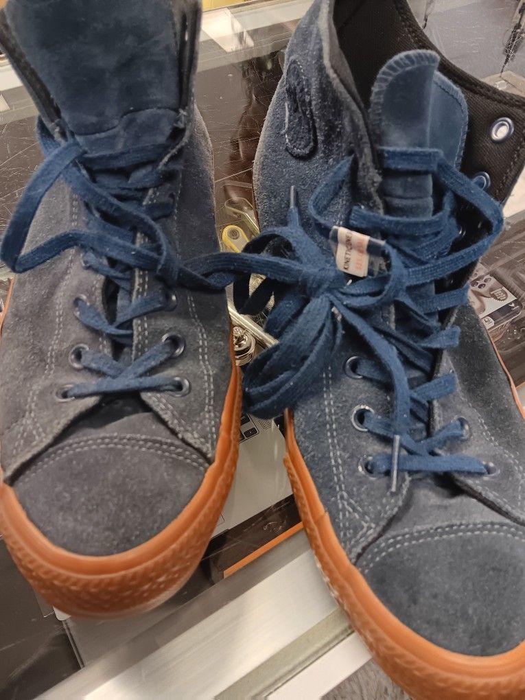 Suede Navy Blue Converse
