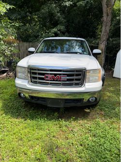 2008 GMC SIERRA 4 wheel drive