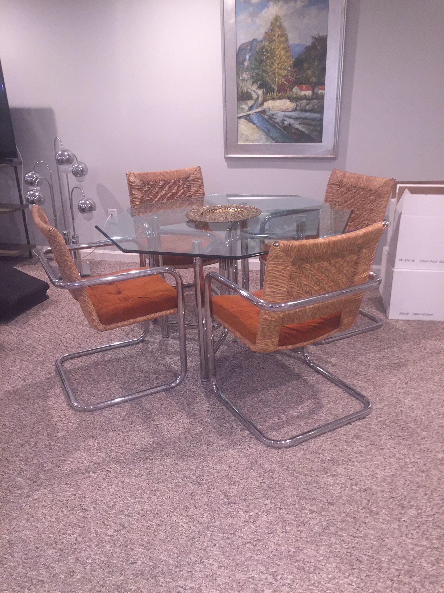 Mid Century Modern 48”Table + 4 Chairs