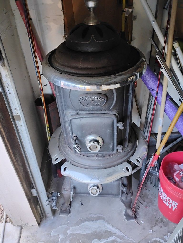 Comfort Wood Burning Stove Late 1920s Early 30s