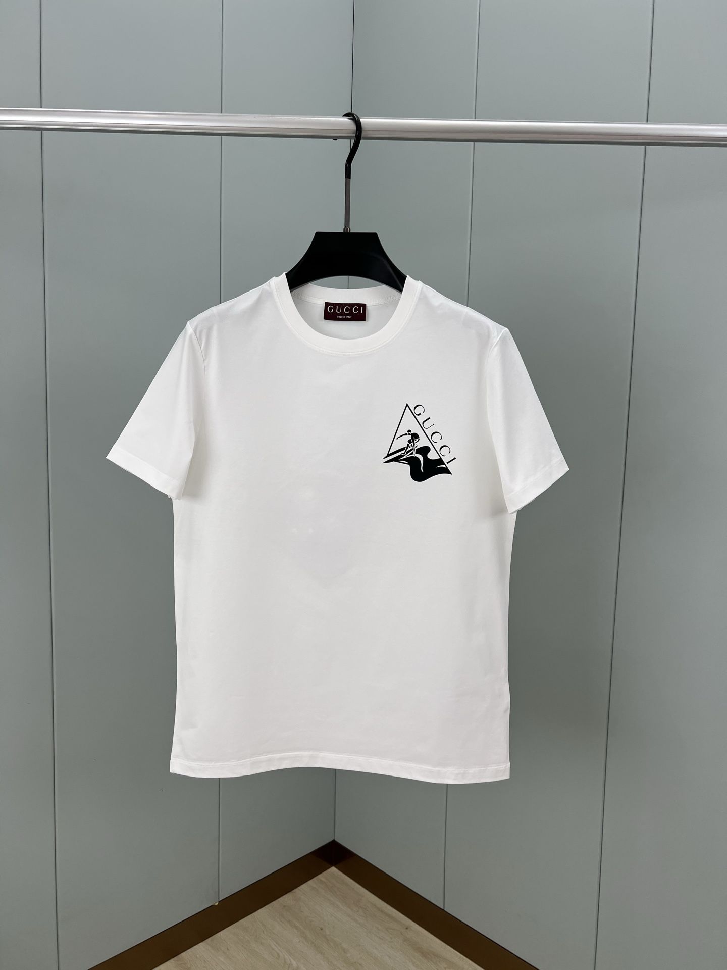 Gucci Surf Print Cotton Jersey T Shirt White Mens