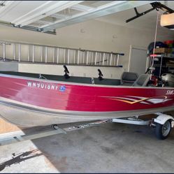 SmokerCraft 14 Feet Like New Boat- 4 Seater 