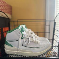 Air Jordan Retro 2 Lucky Green