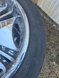 Tires with rims
