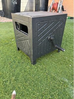 Cabinet hose reel