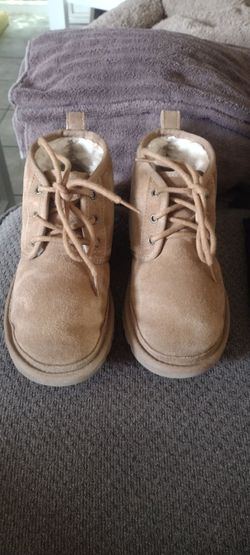 UGG Neumel Chukka Boots Chestnut Suede