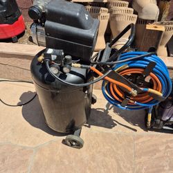Air Compressor With Hose And Hose Reel