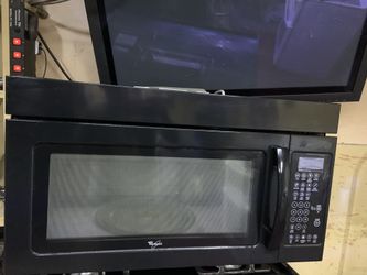 black mounted microwave