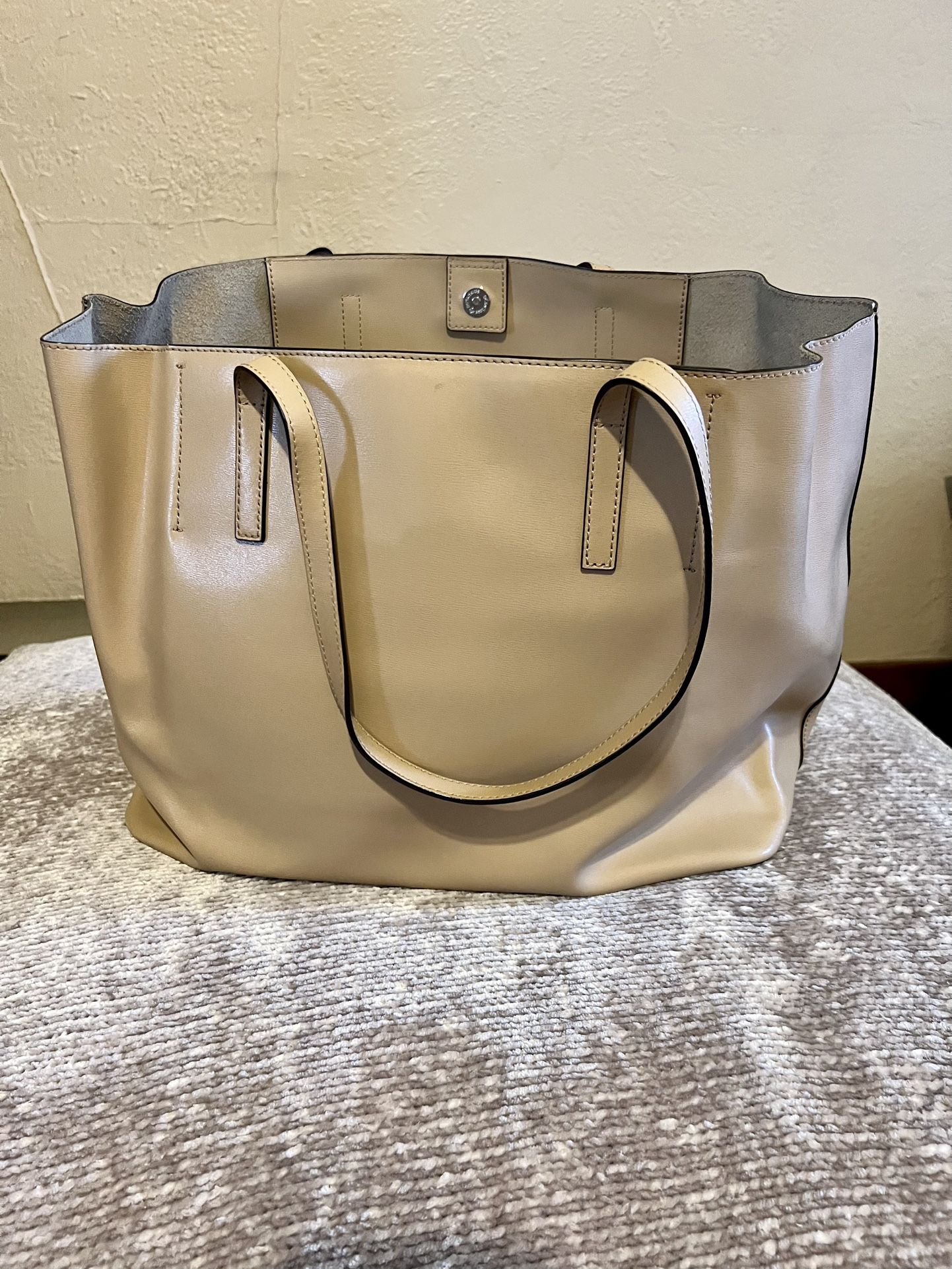 Mercer Large Pebbled Leather Accordion Tote for Sale in San Jose, CA -  OfferUp