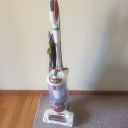 Shark Vacuum Cleaner 
