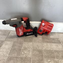 Milwaukee (2912-20) 1” Rotary Hammer W/ Battery And Charging 