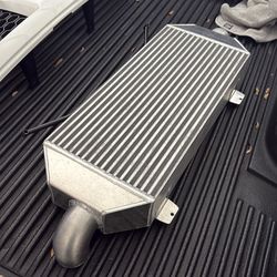 Custom intercooler Straitline motorsports