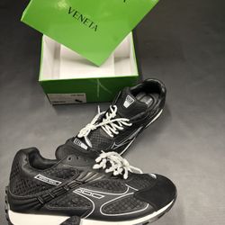 Bottega Venta Orbit Black Color Way 