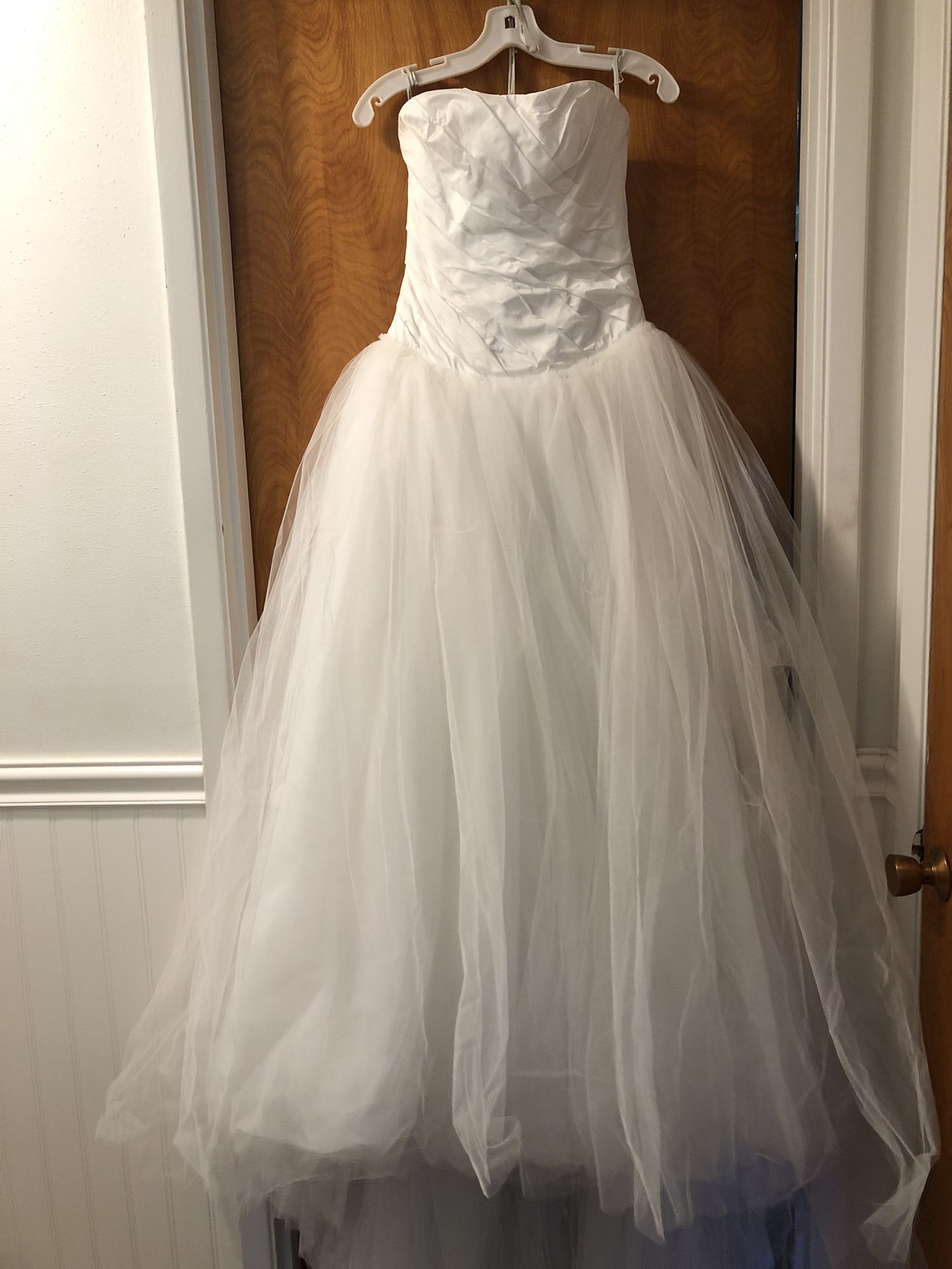 Vera Wang Wedding Dress