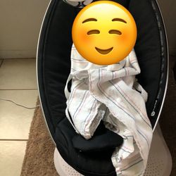 Baby Swing 4moms Used 