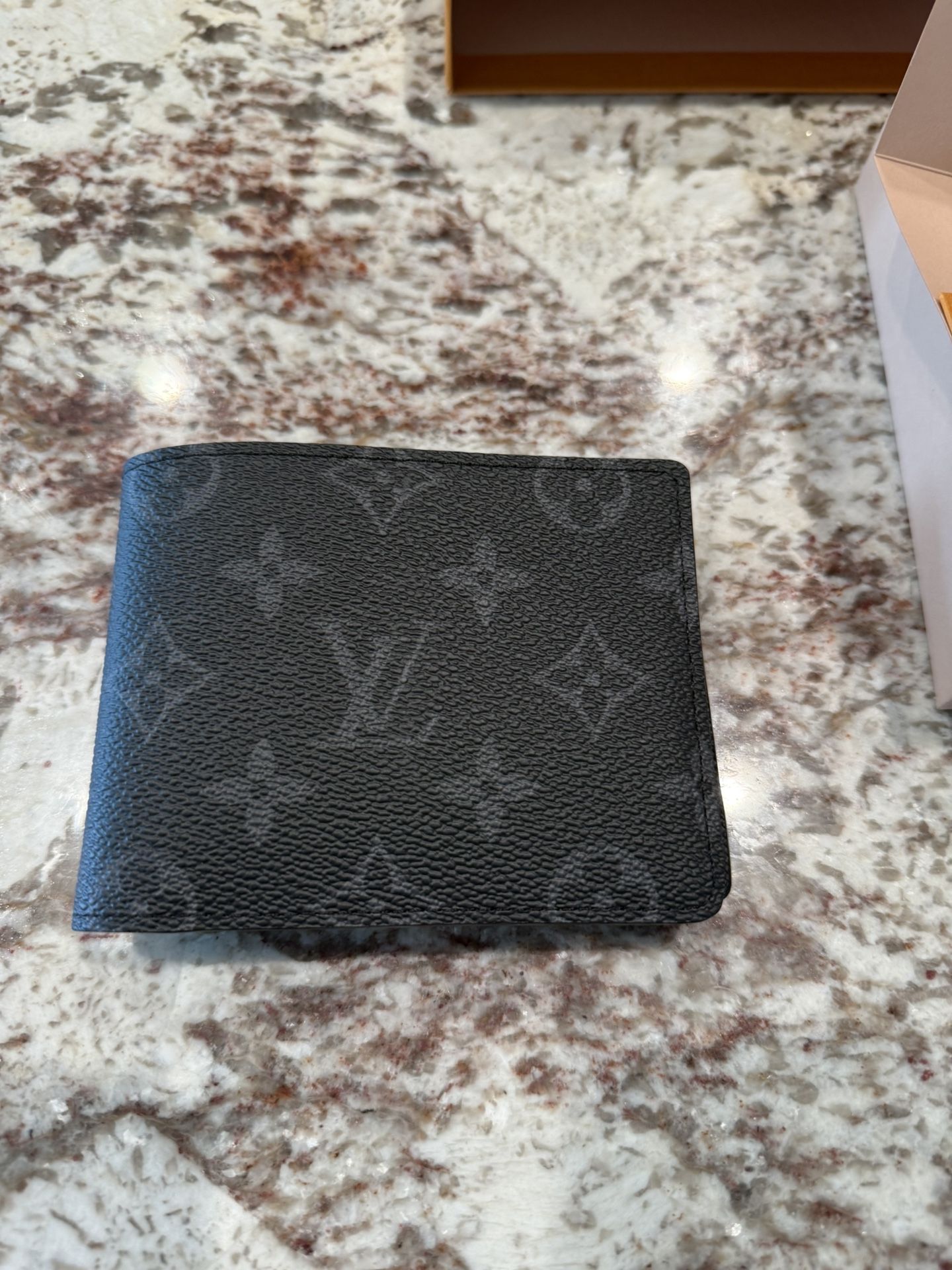 Louis Vuitton Portefeuille Multiple Wallet - M61695