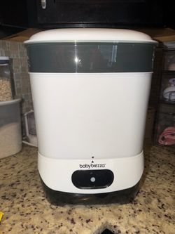 Baby bottle sterilizer
