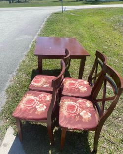 Table & 4 chairs