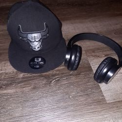 Buffulo Bulls Hat And Bluetooth Headphones Bundle 