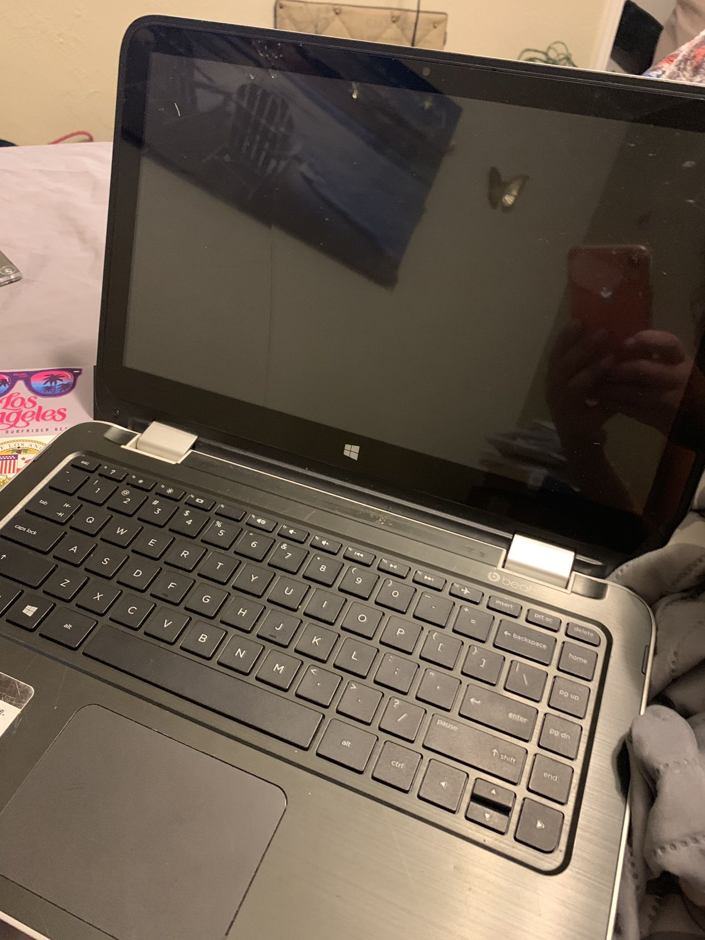 Touch Screen HP Laptop w/crack