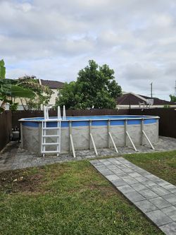 Above Ground Oval Swimming Pool with Ladder