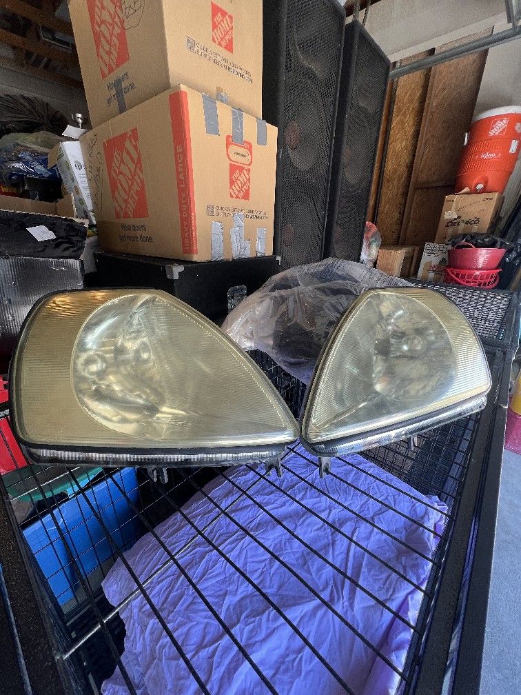 Mitsubishi Eclipse Headlight/Taillight