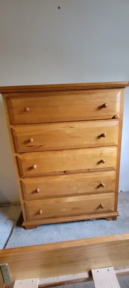 Pending Pick Up --- Pine Tallboy Dresser for Sale in Issaquah, WA - OfferUp