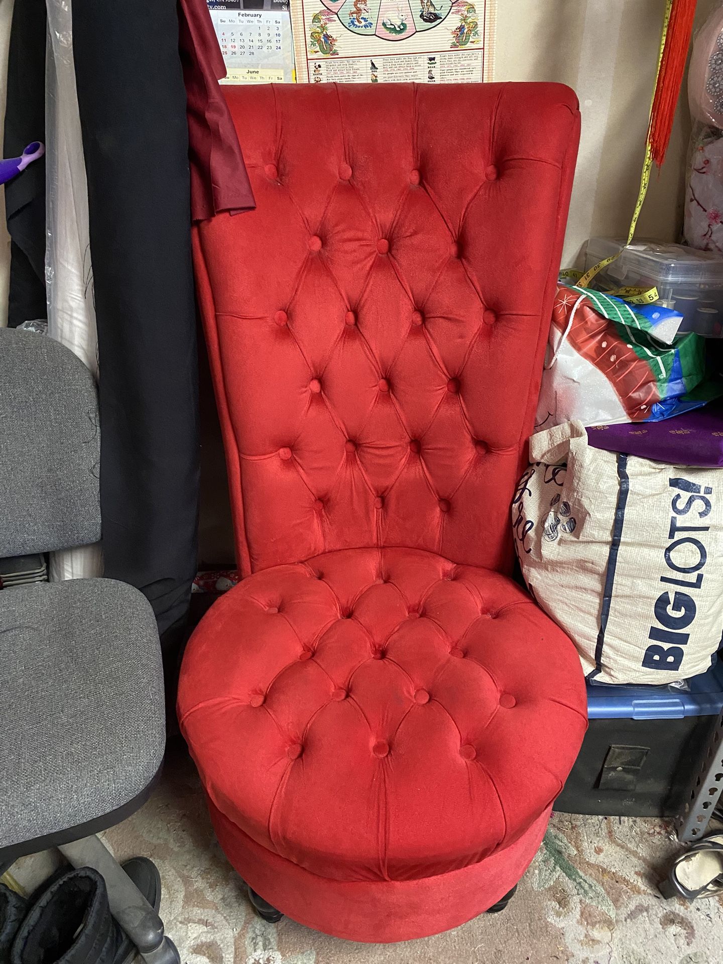 Red Cushioned Throne Chair