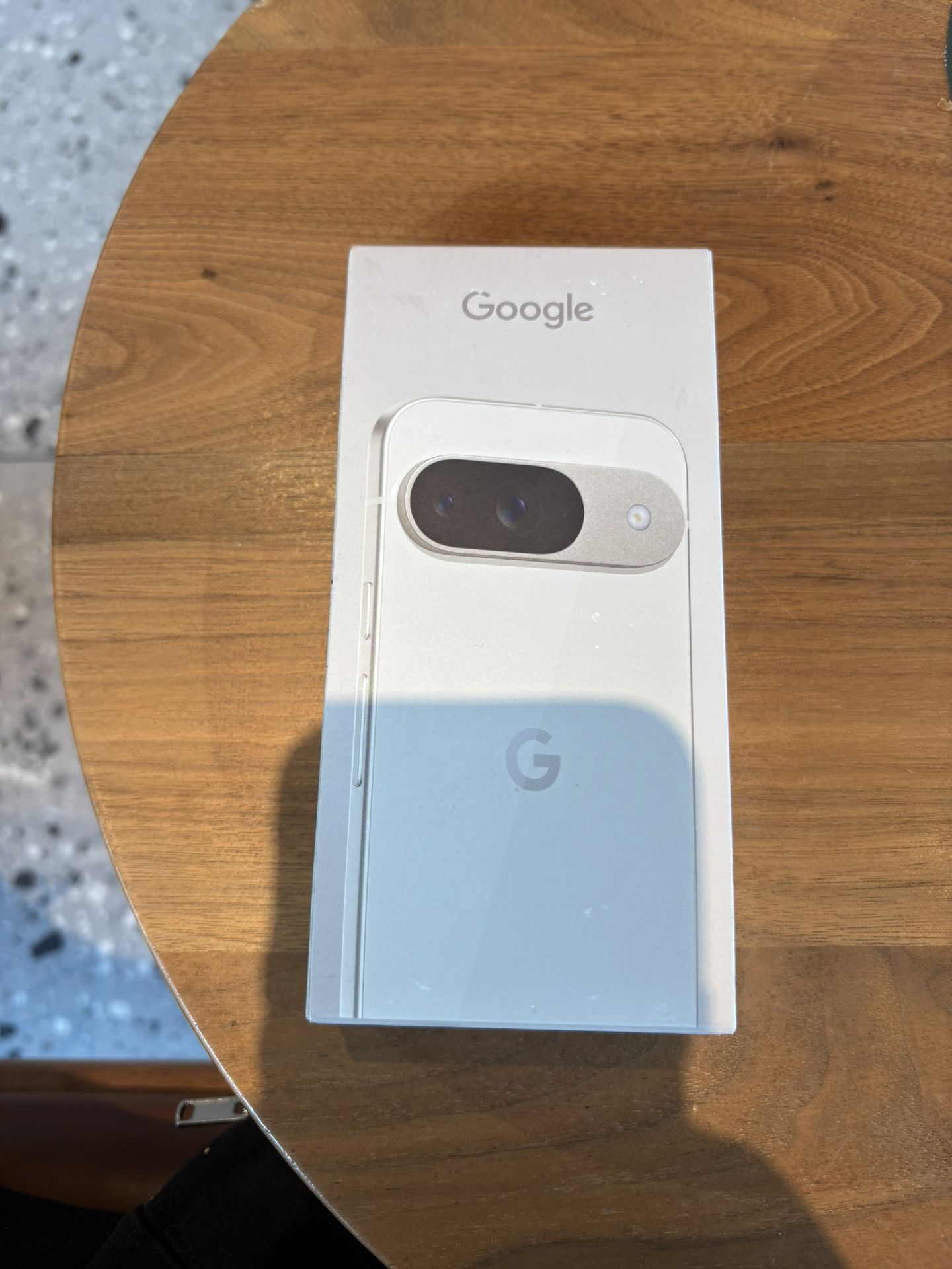 Google Pixel 9 Unlocked (Porcelain) 128GB , 24 Hour Battery, With Gemini