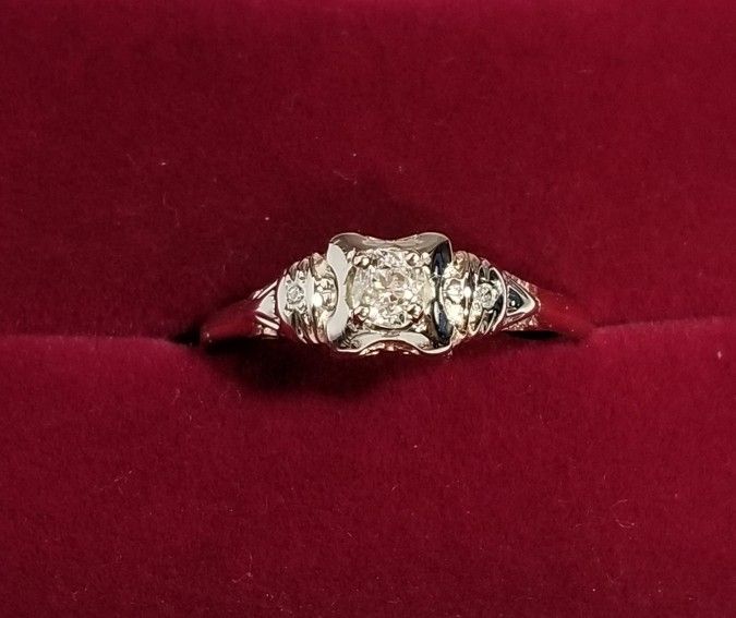 Art Deco 14k Yellow Gold Diamond Engagement Ring