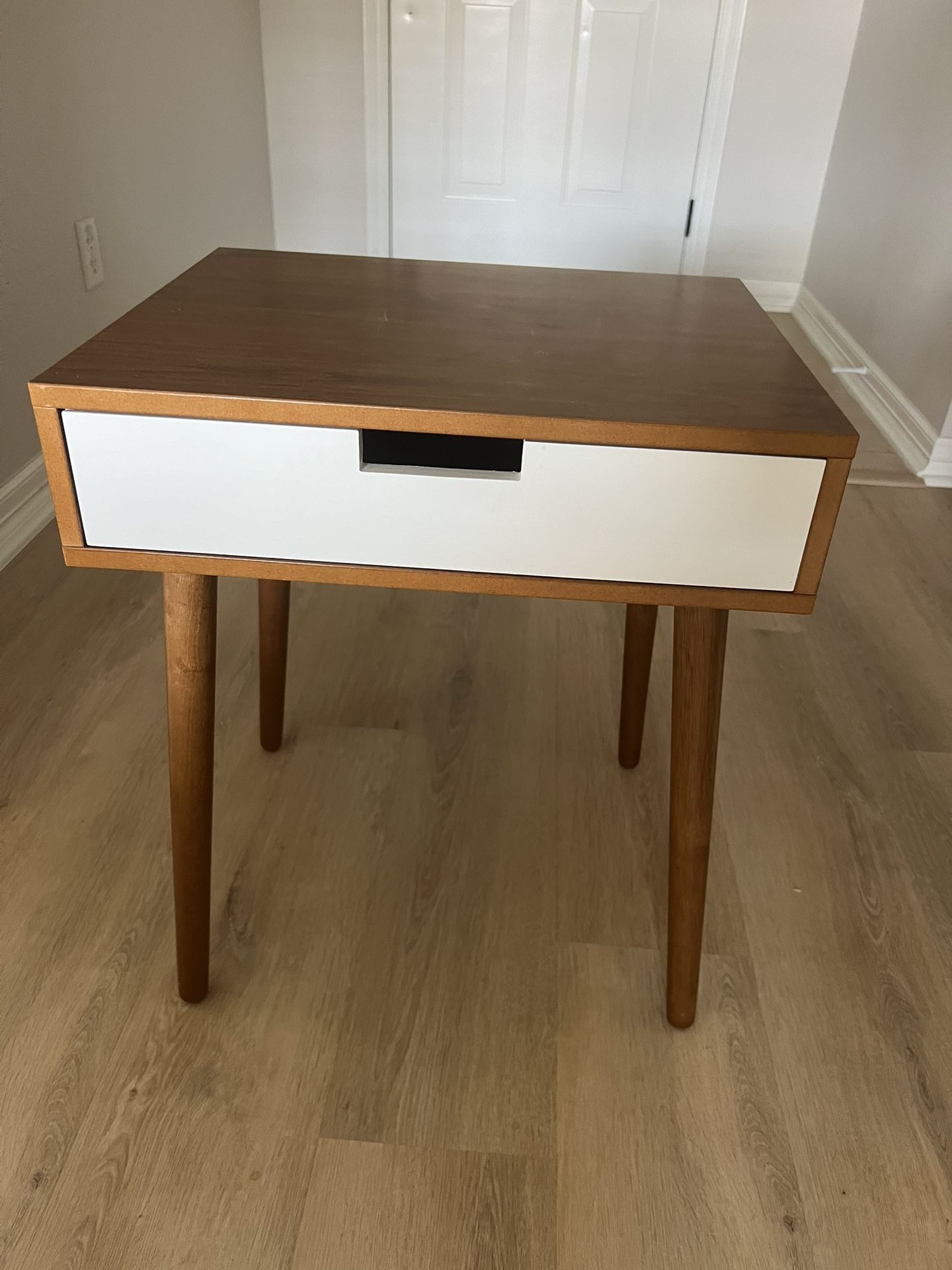 Modern Wayfair Nightstand/End Table/Side Table