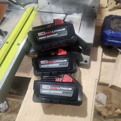 8.0 milwaukee battery