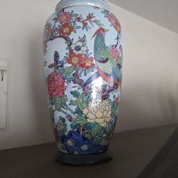 Vintage Japanese Floral & Bird Vase – Mid-Century Export (1950s–70s) - Elmhurst
