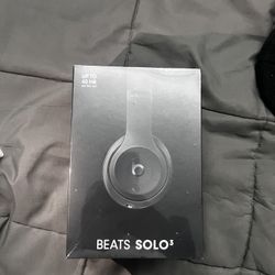 Brand New Beats Solo 3