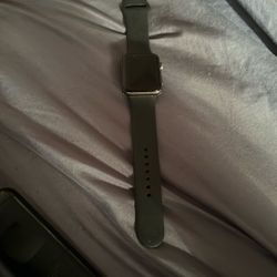 Apple Watch Series 3 (42mm)
