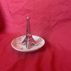Eiffel Tower Ring Holder 