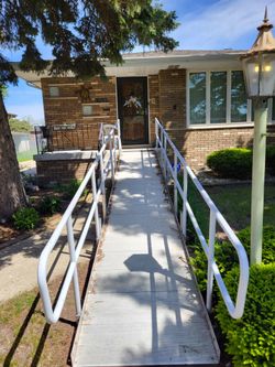 Wheel chair ramp