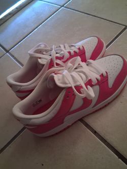 Pink And white Dunks