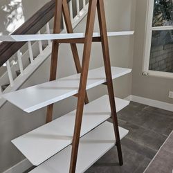 Modern Shelving Stand