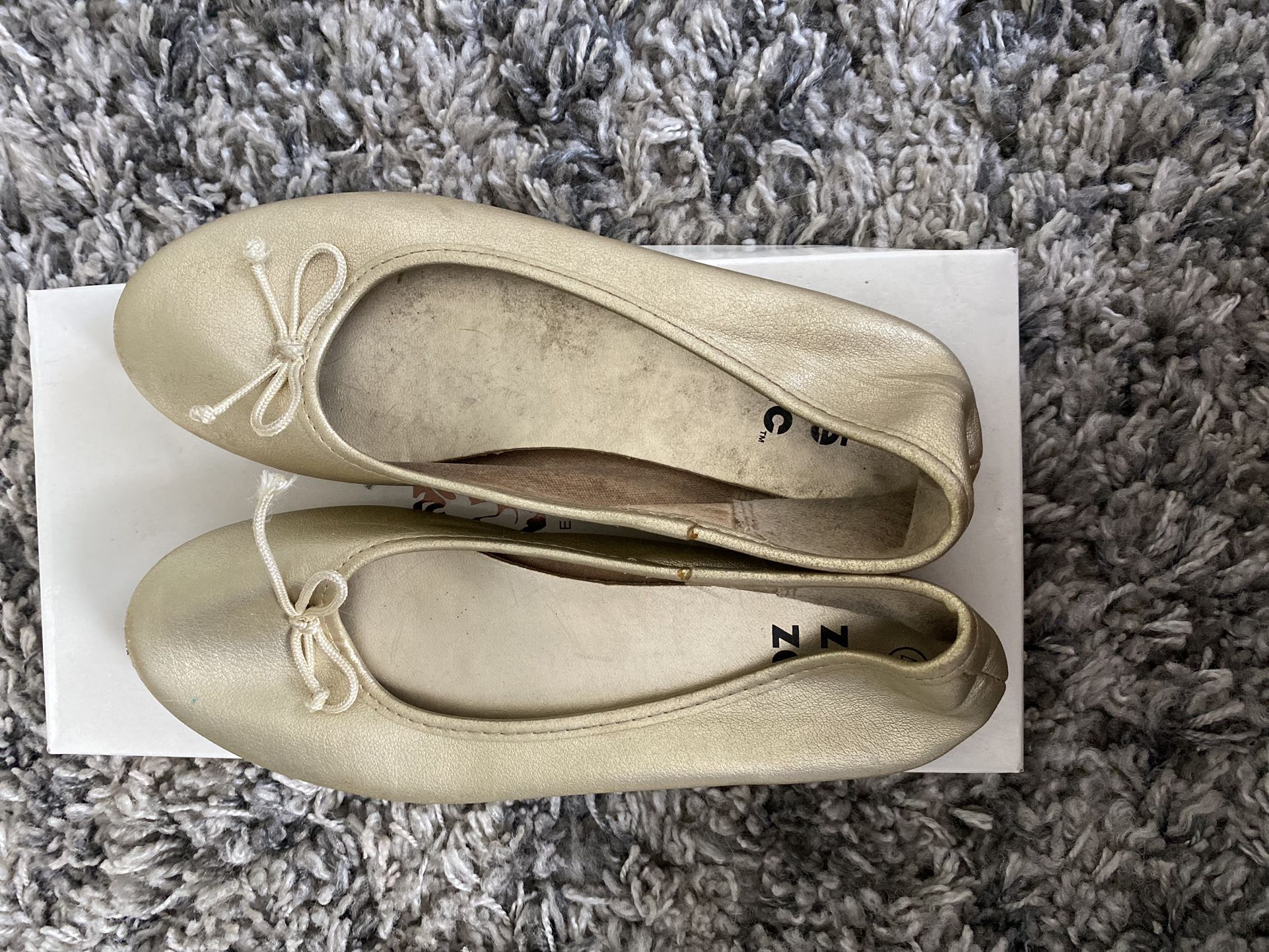Girl Flats